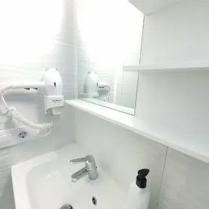 443e8d06 8c5a 4f0c a511 c0057a25d744